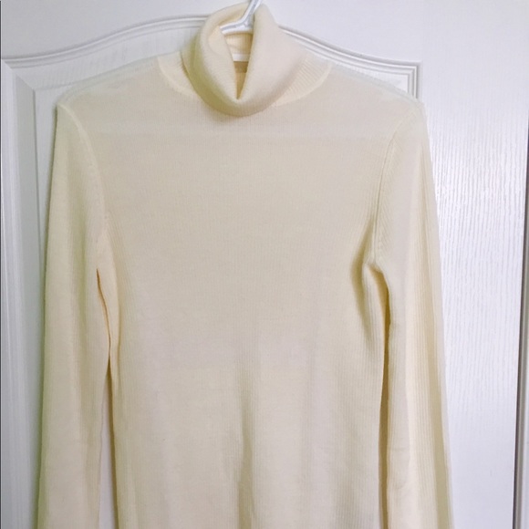 Turtleneck - Picture 1 of 1